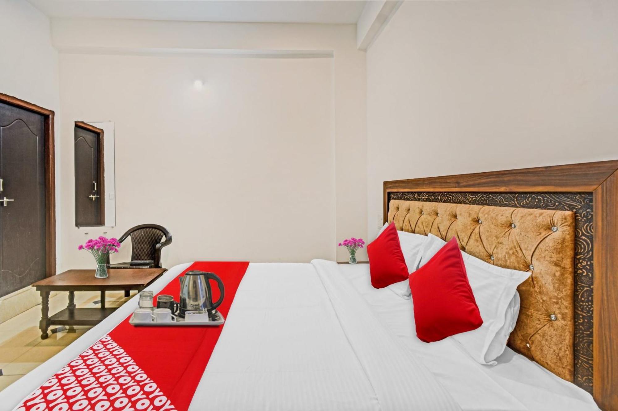 Hotel O Padharo Saa Udaipur Eksteriør bilde